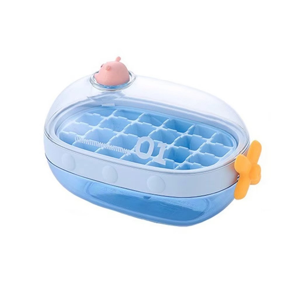 Tokyo Mart Rotating Ice Cube Tray