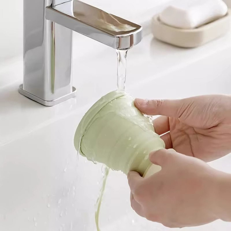 Tokyo Mart Silicone Travel Mug