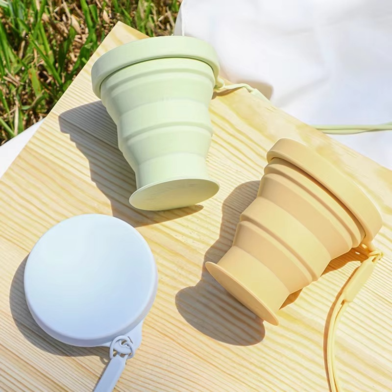 Tokyo Mart Silicone Travel Mug