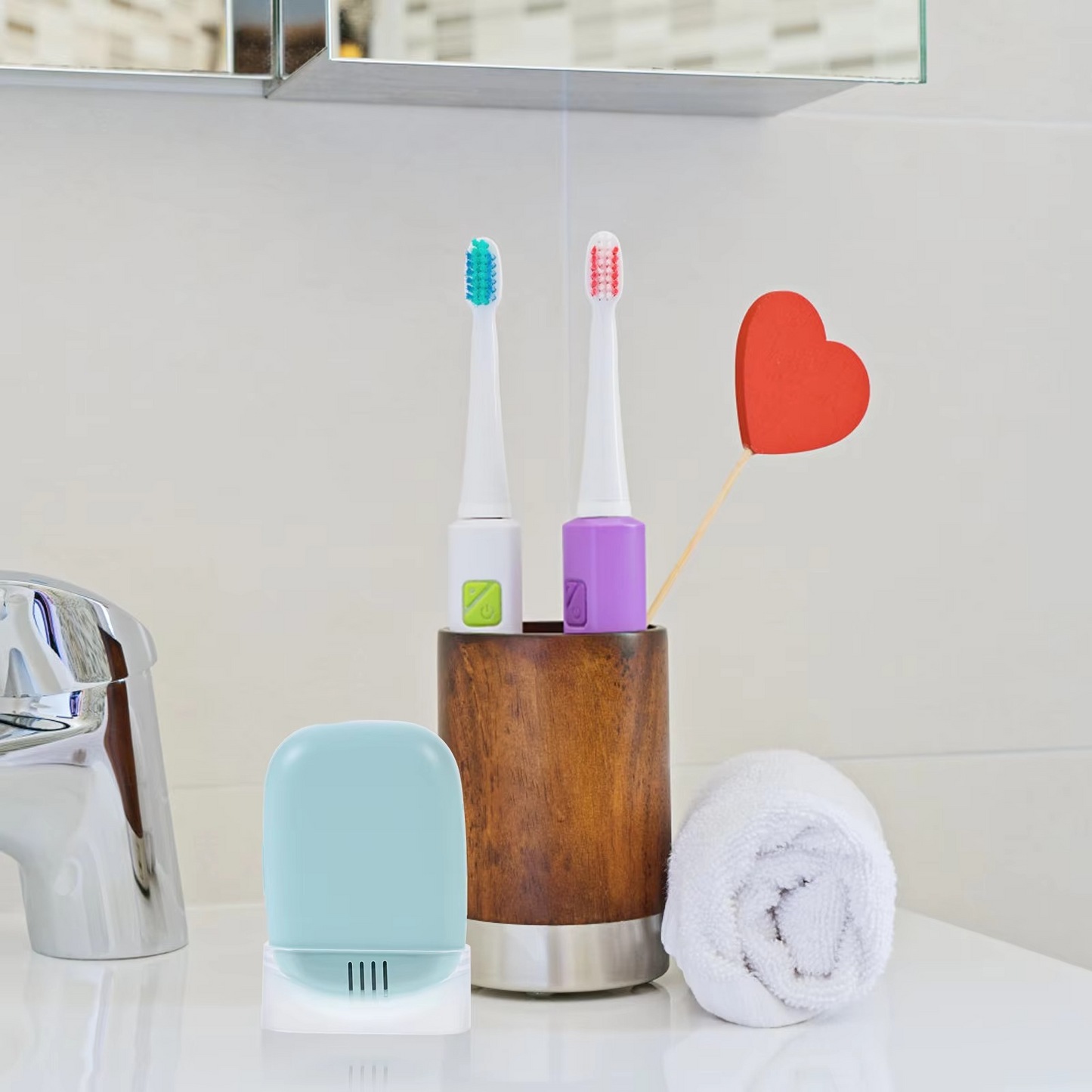 Tokyo Mart Toothbrush Sanitizer Box