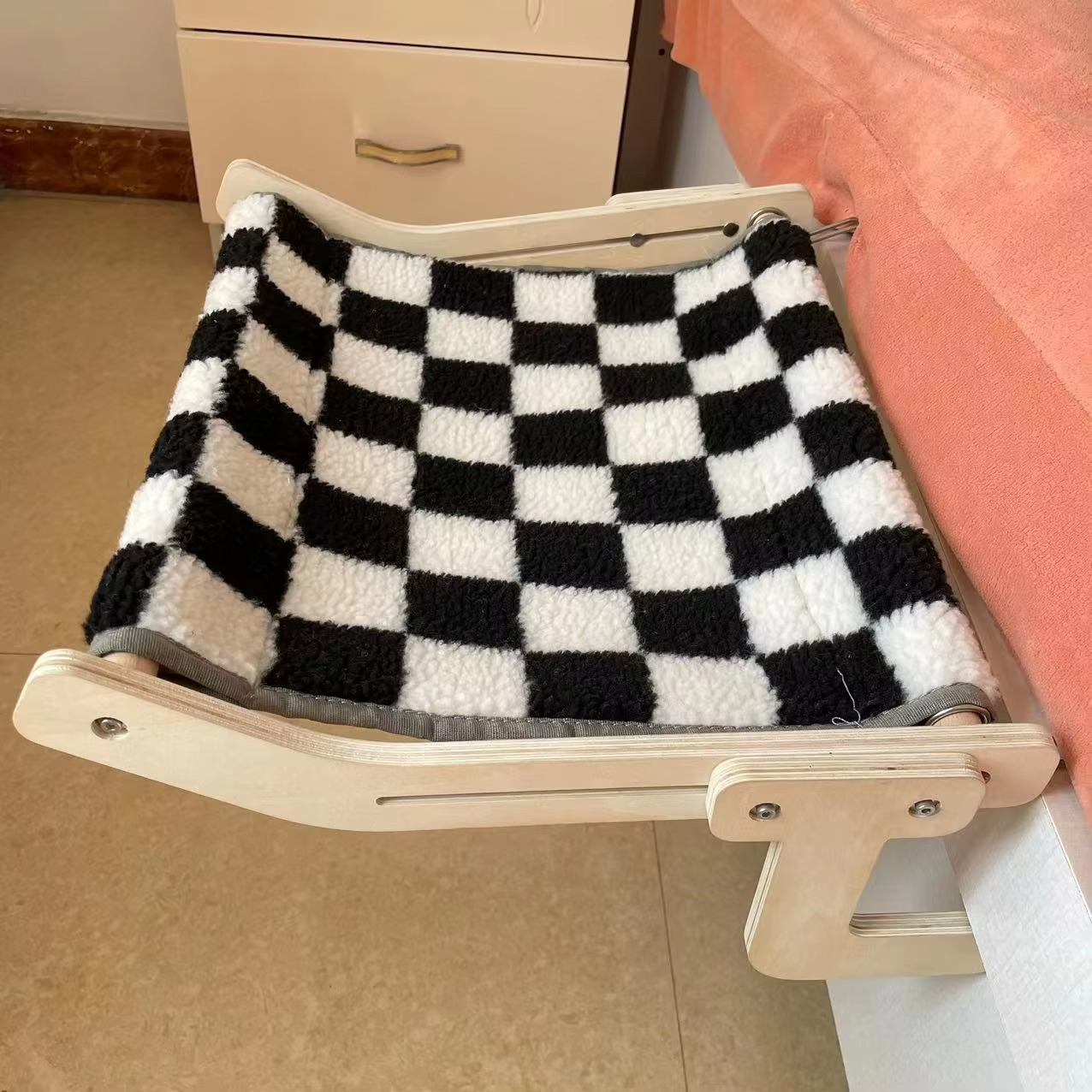 Tokyo Mart Wooden Cat Hanging Bed