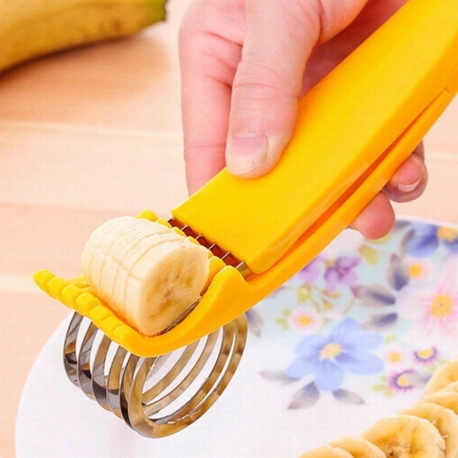 Tokyo Mart Banana Cutting