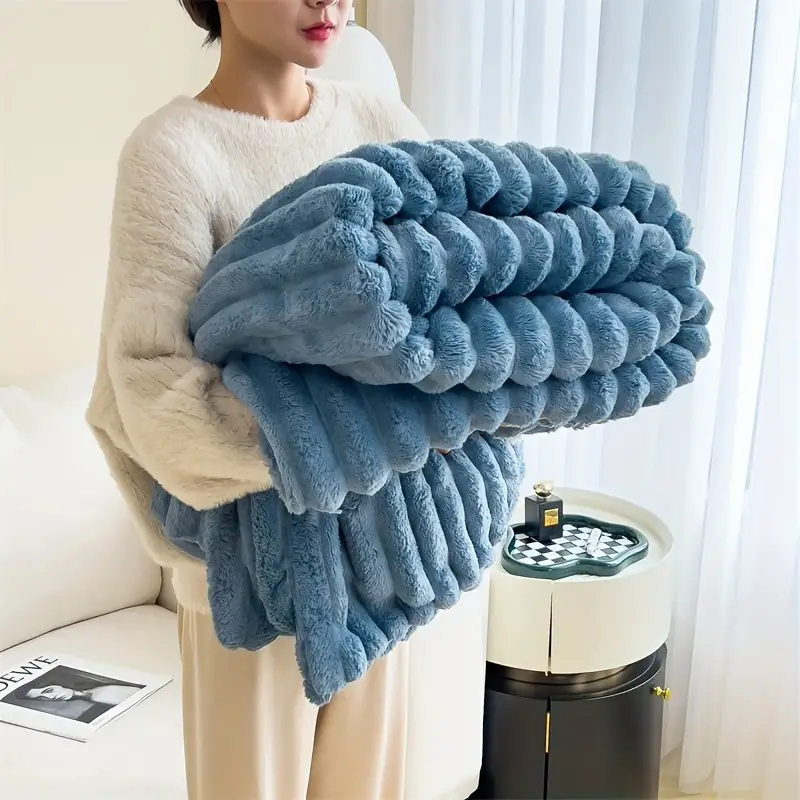 Tokyo Mart Rabbit Winter Blanket