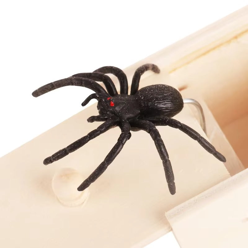 Tokyo Mart prank spider scare box