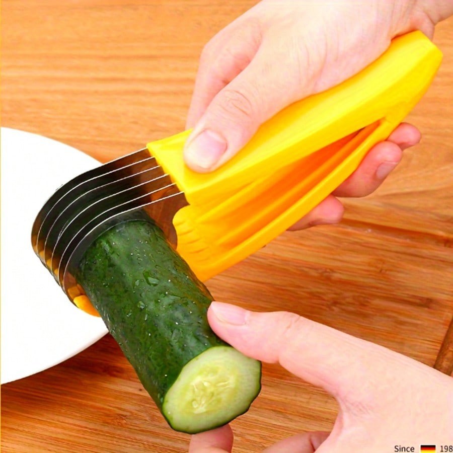 Tokyo Mart Banana Cutting