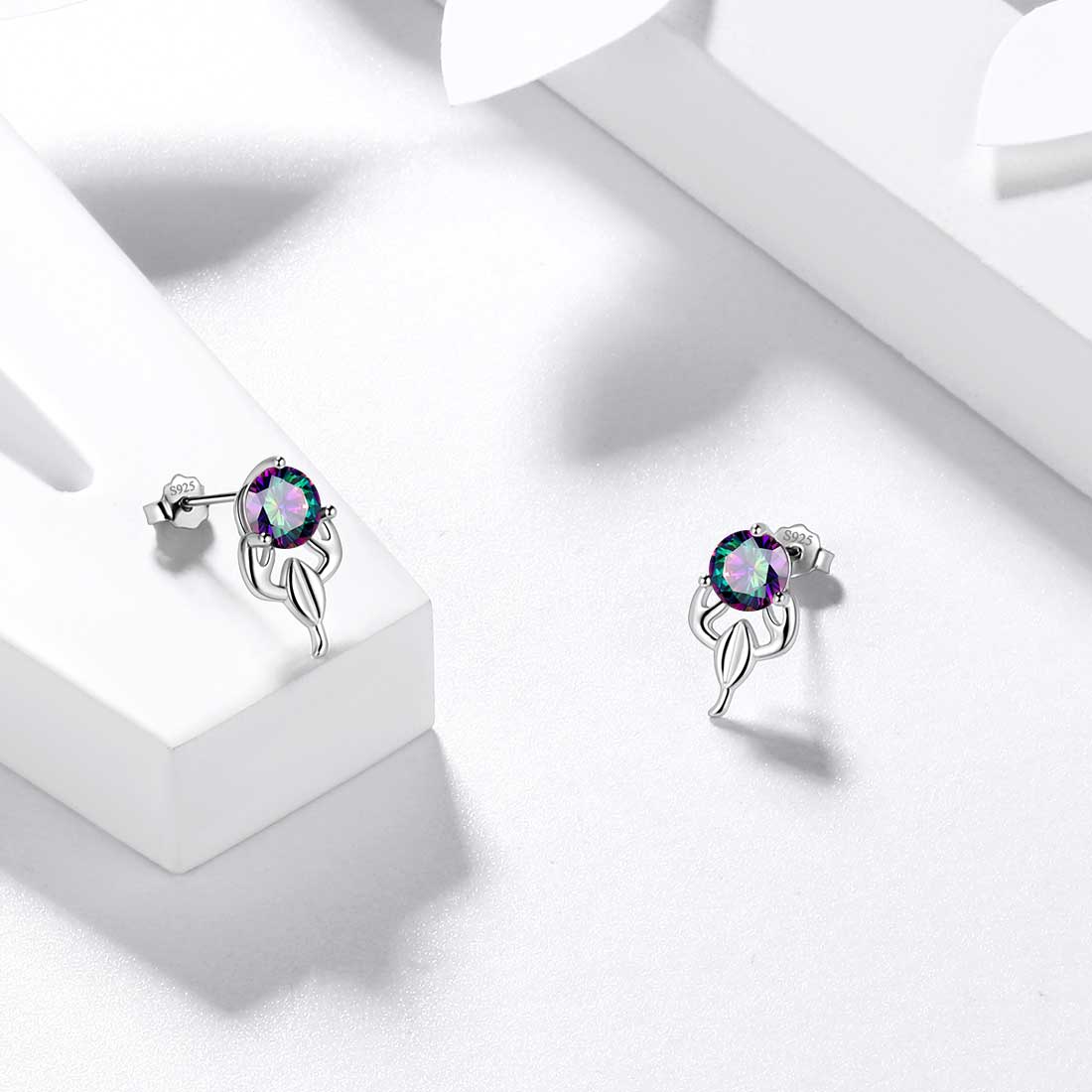 Tokyo Mart Skorpion-Ohrstecker für Damen und Mädchen, Sternbild-Schmuck, Mystic Topaz, Sterlingsilber