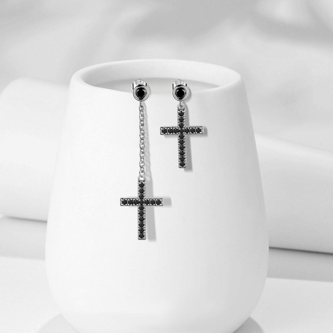 Tokyo Mart Klassische asymmetrische kleine Kreuz-Ohrringe für Damen und Herren, Sterling-Silber