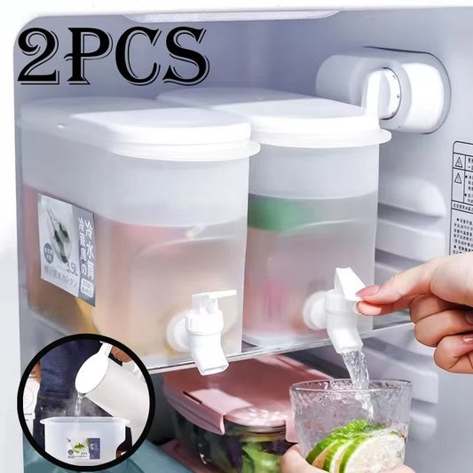 Tokyo Mart Water container with tap